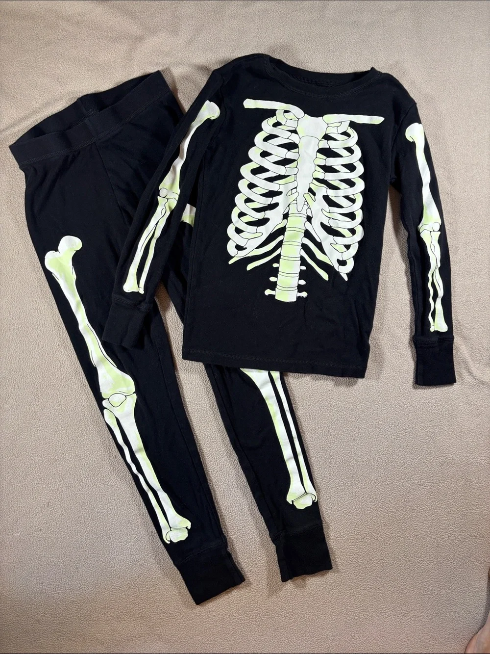 GAP Organically Grown Cotton Black Glow In The Dark Skeleton Kids Pajama Set